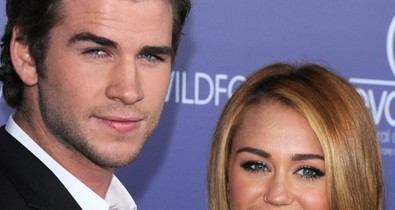 Atyaég! Miley Cyrus és Liam Hemsworth titokban ÖSSZEHÁZASODTAK!