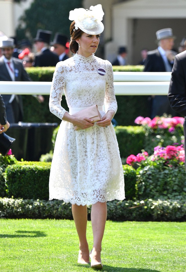 Kate Middleton az Alexander McQueen