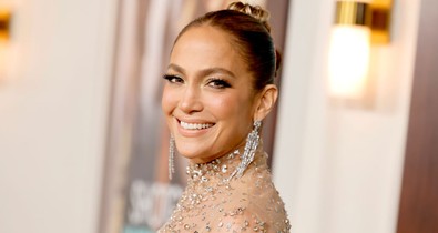 50 feletti hírességek, akik bebizonyították, hogy a meztelenruha nem ismer korhatárt