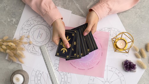 Szerelem, pénz, újrakezdés: Mutatjuk, mi vár rád a Tarot kártya szerint májusban