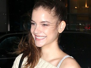 Palvin Barbi ultravagány New York utcáin: így koppinthatod le a szettjét