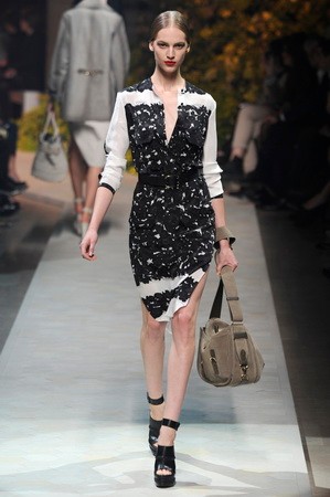 Loewe, Párizs - Fotó: Fairchild Archive