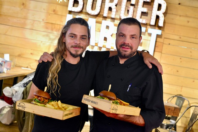 Megkóstoltuk Steiner Kristóf mennyei vegán hamburgerét