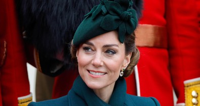 Katalin hercegné új portréja földöntúlian szép, született királynőként tündököl, ezúttal a védjegye nélkül