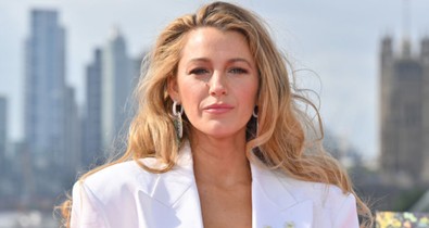 Blake Lively miatt majdnem felmondott egy újságíró, a kamerák előtt alázta meg a színésznő