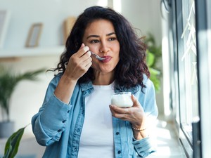Minden reggelt egy teáskanálnyi kókuszolajjal indítottam a reggelt, így reagált rá a testem 
