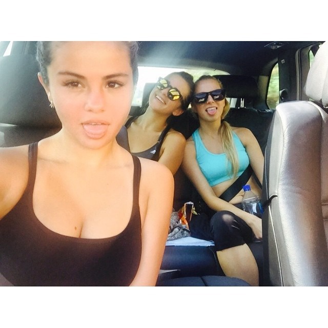 Selena Gomez, Kylie Jenner és még 8 sztár smink nélkül