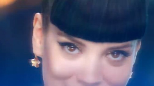 Lily Allen tudja, hogyan kell visszatérni a popvilágba