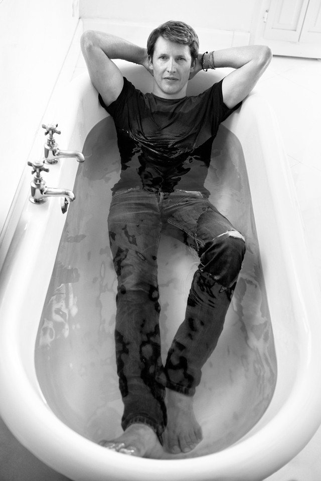 James Blunt elhozza új albumát Budapestre, áprilisban ismét a Papp László arénában koncertezik