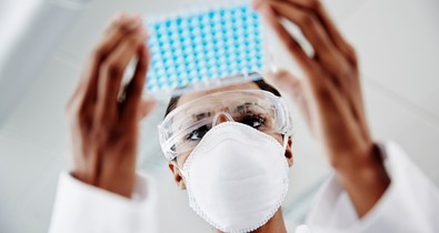 Íme két női példakép, akiket érdemes követni a tudományos pálya iránt érdeklődő fiatal lányoknak