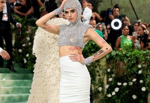 Met-gála 2024: Íme a legcsodásabb ruhák a vörös szőnyegről, amikben órákig gyönyörködnénk