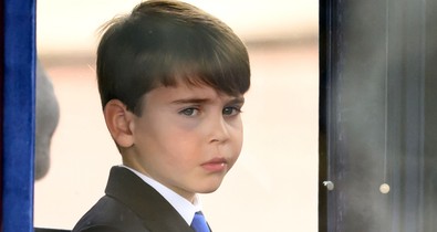 Hatalmasan nőtt a 7 éves Lajos herceg, születésnapi portréján rá sem ismerni