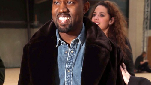 Kanye West visszatért a divatvilágba!