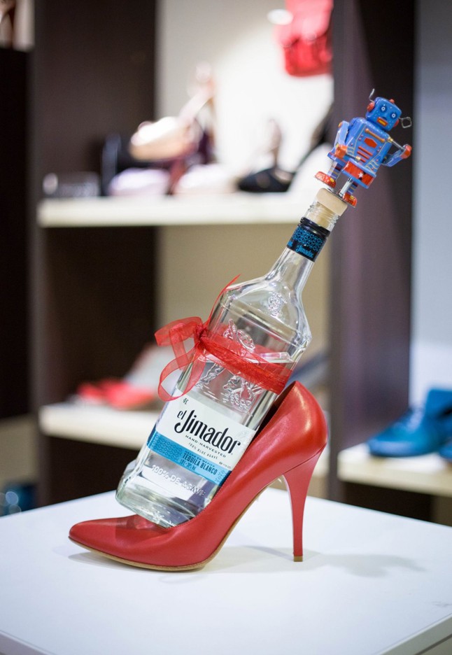 Lakberendezőként debütált az ismert tervező