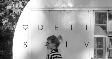 Csak egy szám: Itt van Odett legújabb dala!