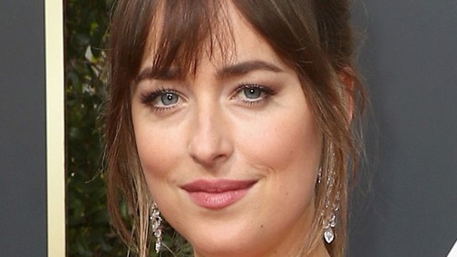 Dakota Johnson ruháját Mrs. Grey is megirigyelné!