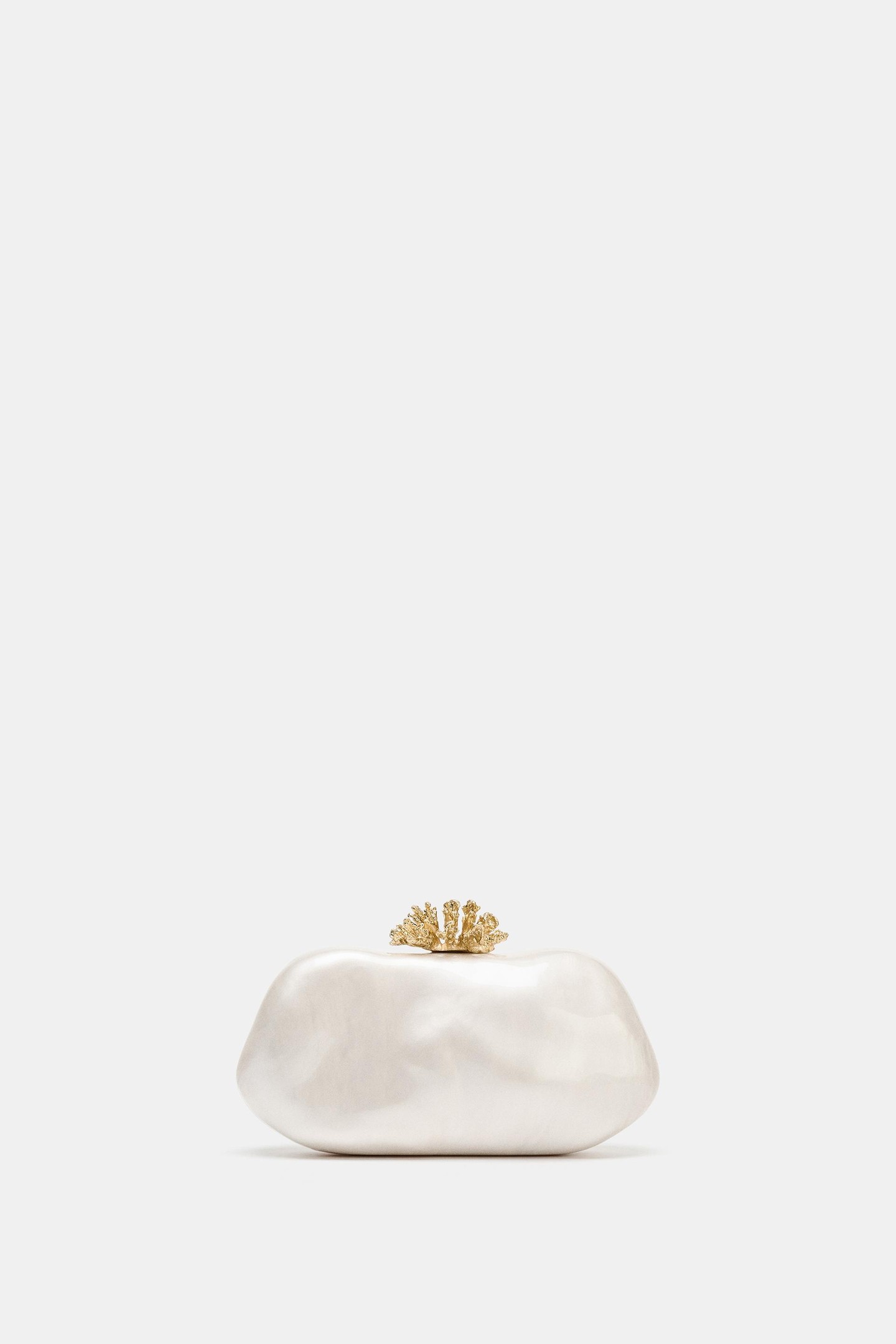Clutch ZARA 16 995 Ft 