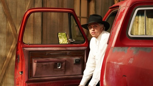 Pete Davidson súlyos autóbalesetet szenvedett