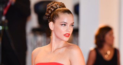 7 pillanat, amikor Palvin Barbara a legnagyobb sztárokat is túlragyogta a vörös szőnyegen