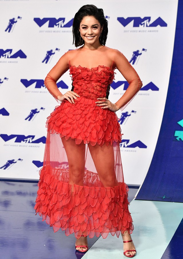 Vanessa Hudgens egy Yanina Couture ruhában