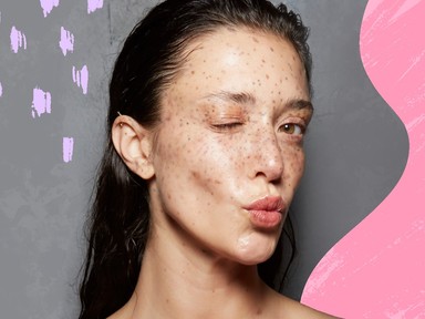 Így készíthetsz egyszerűen természetes hatású szeplőket sminkkel 