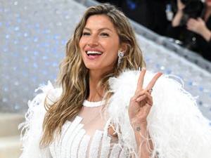 Gisele Bündchen mesébe illő Hófehérkeként tündököl a Met-gálán