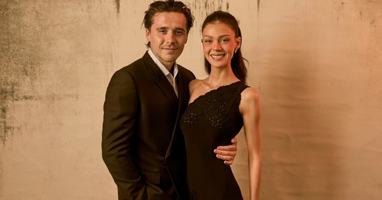 Lélegzetelállító fotók készültek Brooklyn Beckhamről és feleségéről, ennél szerelmesebbek nem is lehetnének