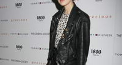 Topmodellek titánok ellen