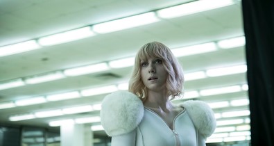 „A leglehetetlenebb helyzetben talál ránk a szerelem” - Interjú Rujder Viviennel, az Átjáróház színésznőjével