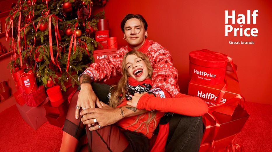 Márkás ajándékok. Kivételes árak. Ez a HalfPrice új, karácsonyi kampánya!