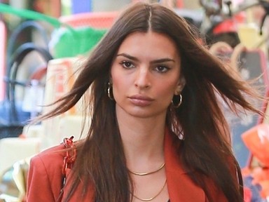 Emily Ratajkowski utálja, hogy mindenki a testével foglalkozik