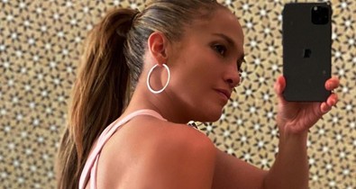 Nem nyomasztani akarunk, de az 51 éves Jennifer Lopez így ünnepelte a szülinapját