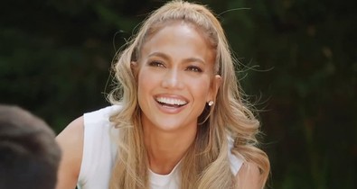 Jennifer Lopez a batikolt trendben sem ismer tréfát