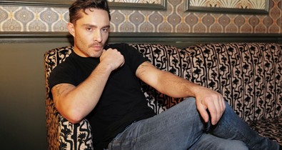 Chuck Bass megházasodott! Ezt a gyönyörű nőt vette feleségül a Gossip Girl sztárja, Ed Westwick