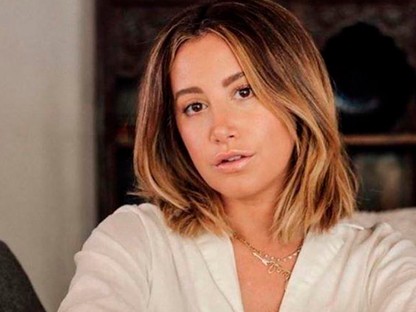 Ashley Tisdale feszes ruhában mutatta meg kerekedő pocakját