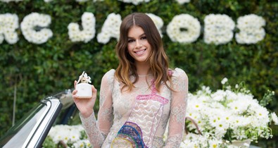 Ez lesz a nyár legcsodásabb parfümje, Kaia Gerber is imádja!
