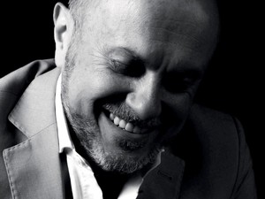 „A mi gondolkodásmódunkban nem választhatóak el a férfi és a női illatok” - Interjú Sergio Momo parfümőrrel