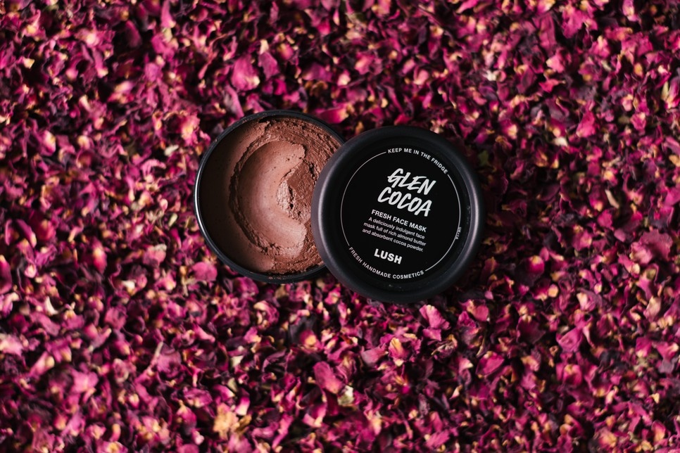 Glen Cocoa arcpakolás LUSH 3290 Ft/ 75 g