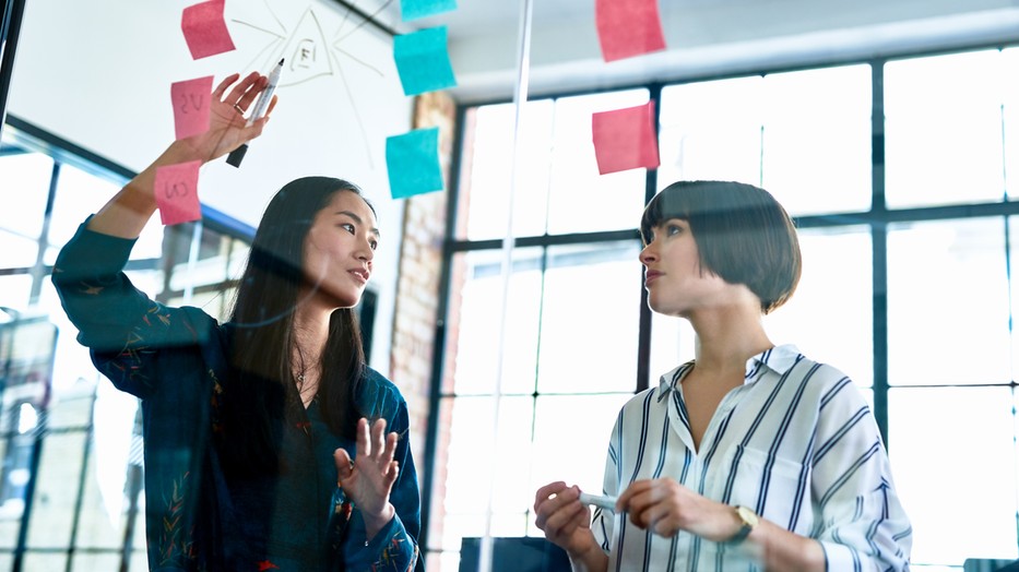 Ez a munka illik a levegő elemű csillagjegyekhez | Fotó: 10'000 Hours