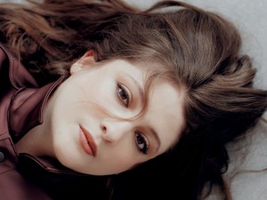 Cserihanna még meg nem született kislánya is hallható az énekesnő új albumán!