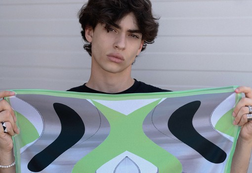 A selyemsálad lehet egyszerre műalkotás és menő streetstyle-trükk. Te kipróbálnád?