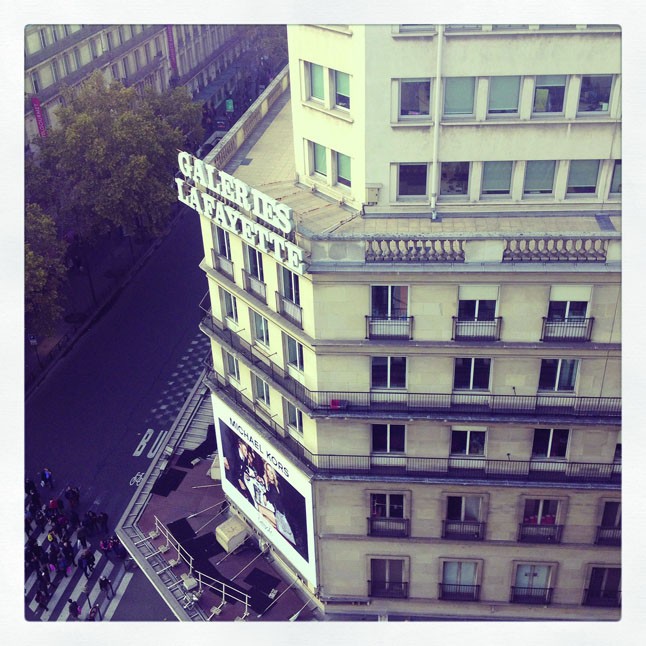 Párizs két született GLAMOUR-lánnyal