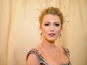 Blake Lively szokatlan szettje teljesen kiakasztotta a rajongókat