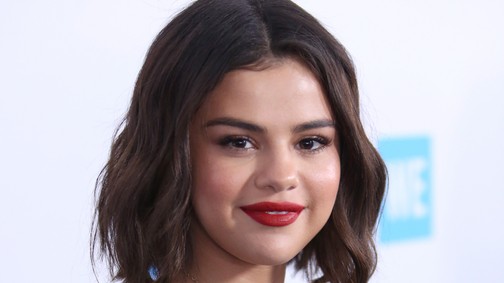 Selena Gomez újra Nirvana-szőke! És milyen jó áll neki!