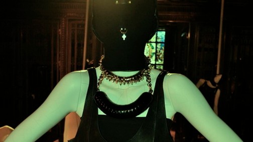 Halott menyasszonyok és gótika a londoni divathéten #2