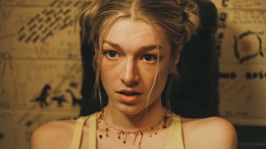 Hunter Schafer szettjénél már rég láttunk vagányabbat