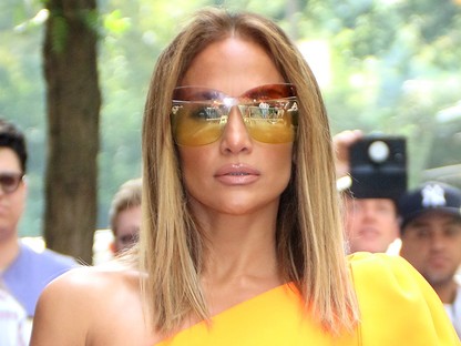 Oké, Jennifer Lopez nagyon jól tartja magát, de nézd meg a 73 éves anyukáját!