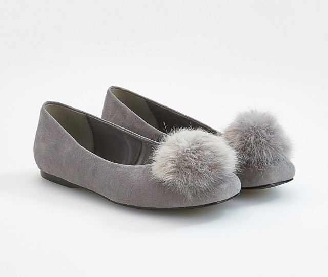 Ponponos cipő RESERVED 6995 Ft helyett 5596 Ft