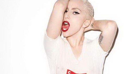 Lady Gaga Terry Richardsonnak vetkőzött