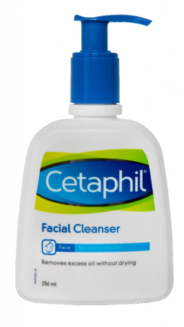 Erre az abszolút megfizethető arclemosóra esküszik Reese Witherspoon